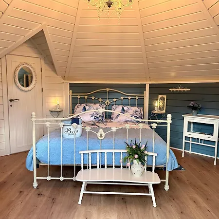 Cosy Garden Bed & Breakfast Alblasserdam