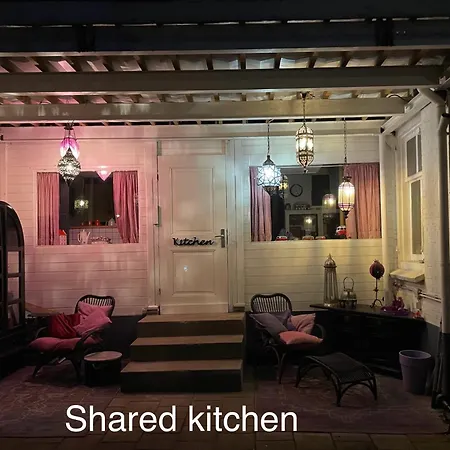 Cosy Garden Couette-café *